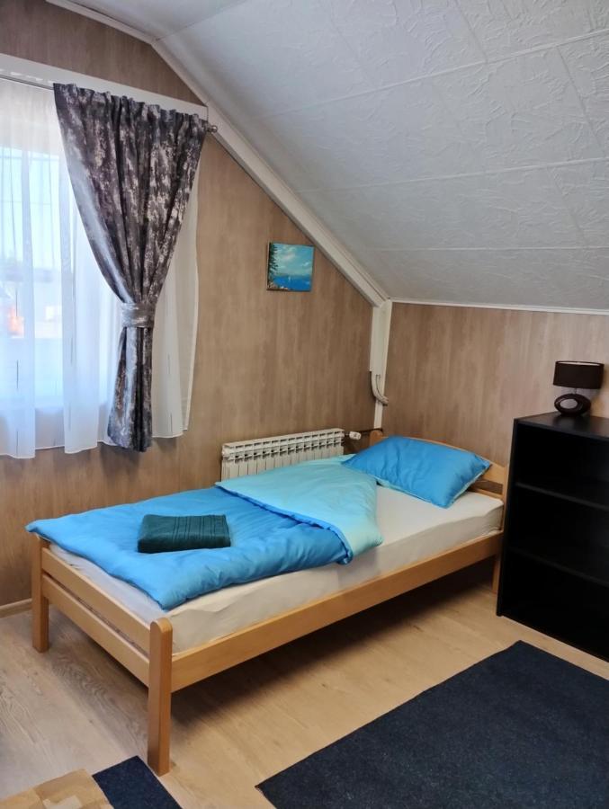 Hostel Suzzzy Novska Экстерьер фото